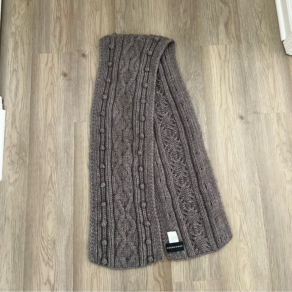 Seeberger Wool Blend Chunky Cable Knit Scarf